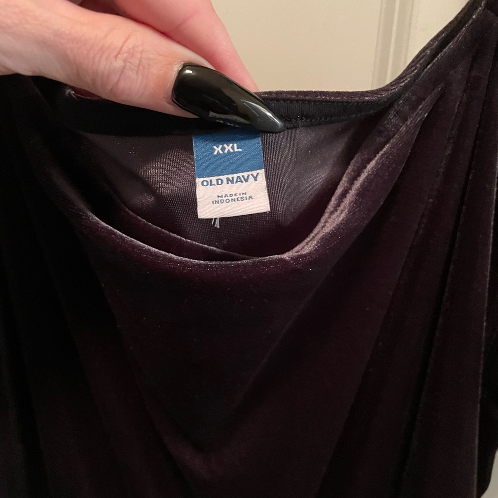 Old navy velvet jumpsuit - Picture 3 of 3